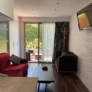  Appartement Studio dans résidence privée à 10 mn de cannes